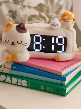 NWBOX SMOKO Calico Cat Plush Clock